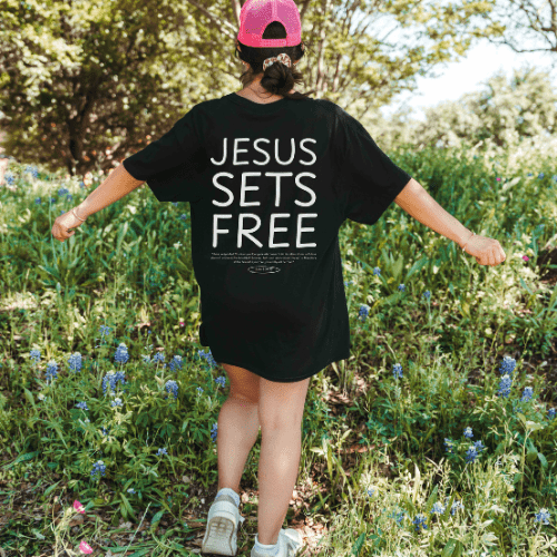 Jesus Sets Free Unisex Tee - Seek and Share Designs